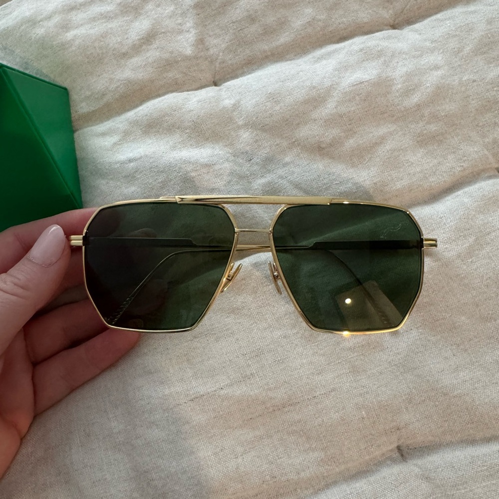 Gold Aviator Sunglasses